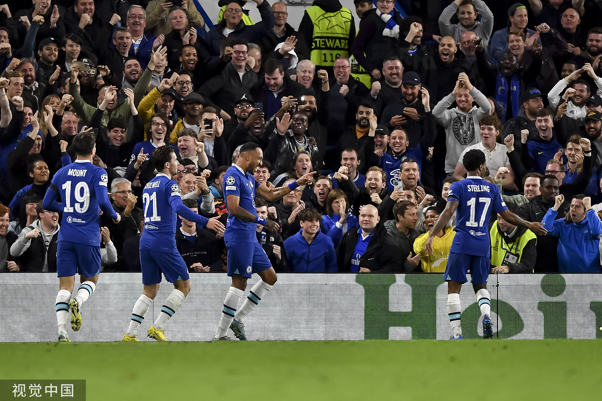 关于AC米兰险胜,晋级形势看好的信息 关于AC米兰险胜,晋级形势看好的信息