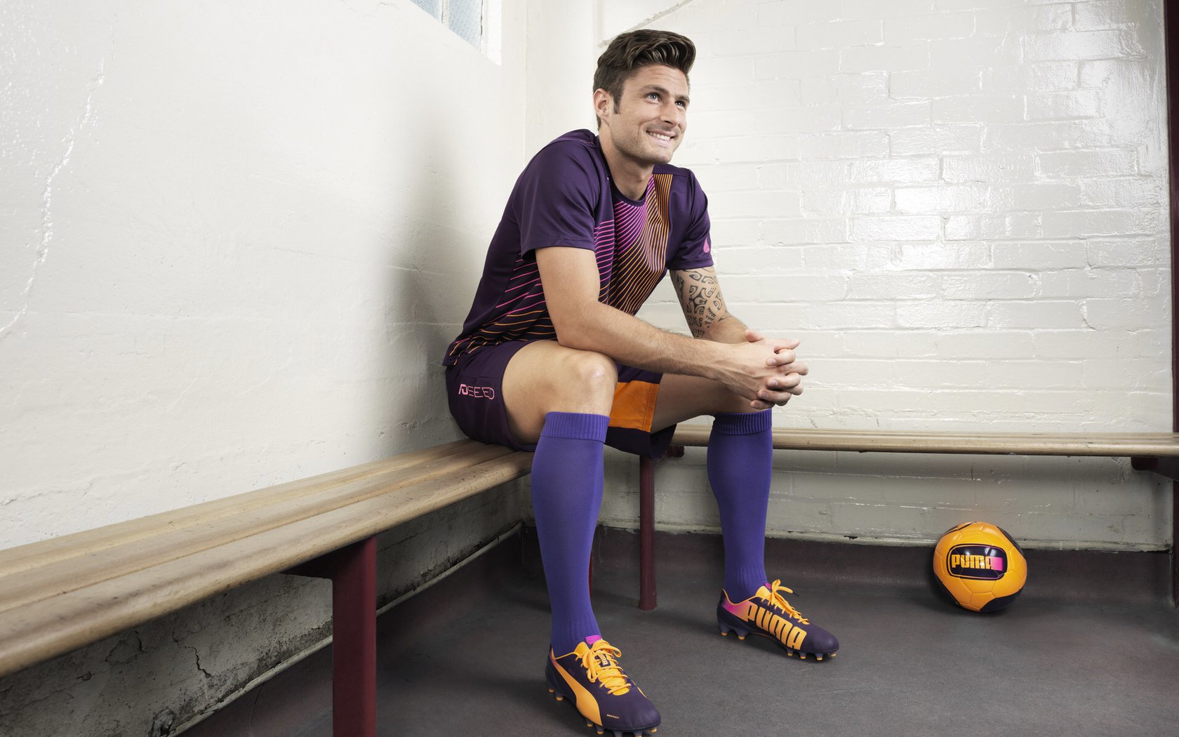 欧冠半决赛之夜，浓眉数据全面爆炸，一场定义传奇的表演